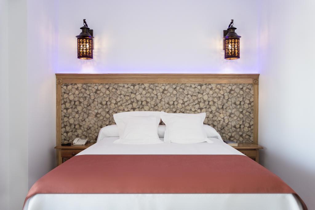Hostal Alhambra - Adults Only Nerja Ngoại thất bức ảnh