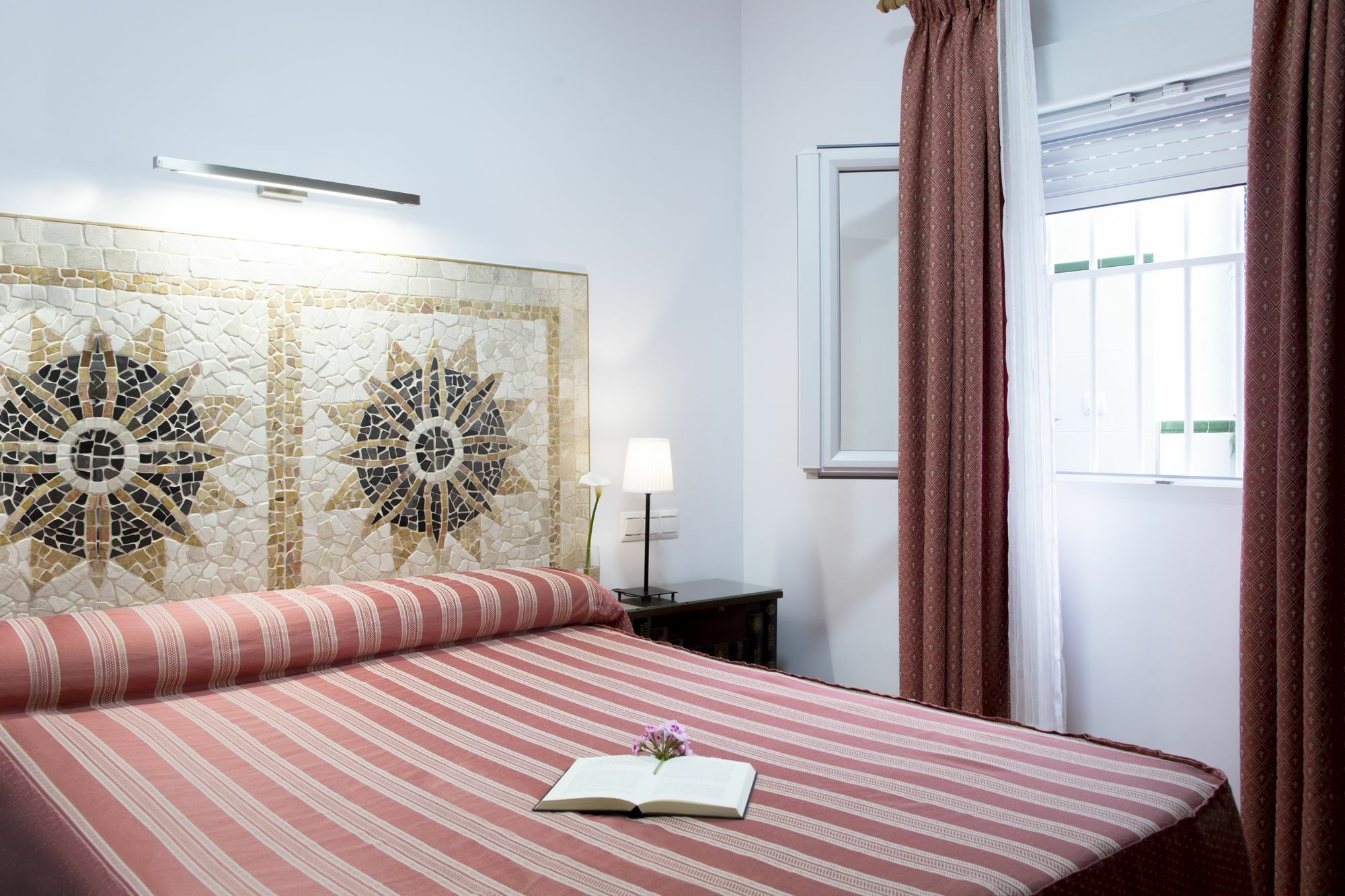 Hostal Alhambra - Adults Only Nerja Ngoại thất bức ảnh