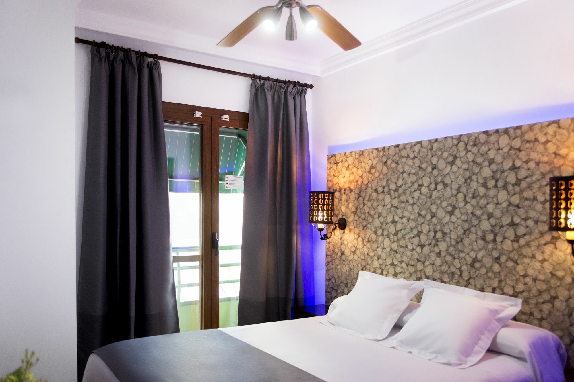 Hostal Alhambra - Adults Only Nerja Ngoại thất bức ảnh