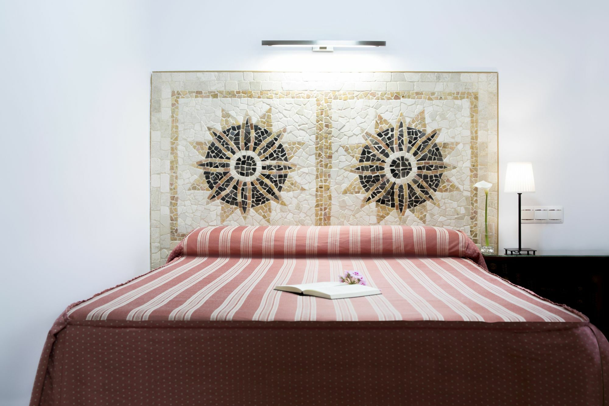 Hostal Alhambra - Adults Only Nerja Ngoại thất bức ảnh